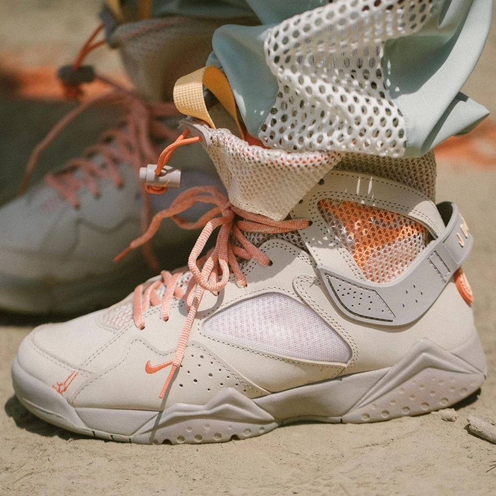 Women's Air Jordan 7 x Bephies Beauty Supply 'Sand Drift'